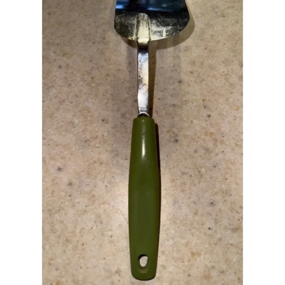 Foley avocado green